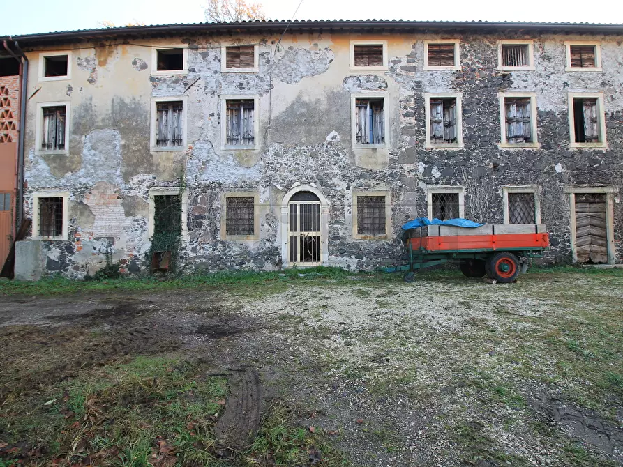 Immagine 1 di Rustico / casale in vendita  in Via Chiesa Vecchia 39 a Ronca'
