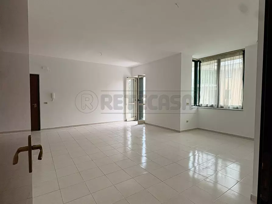 Immagine 56 di Pentalocale in vendita  in Via de Sanctis a Marcianise