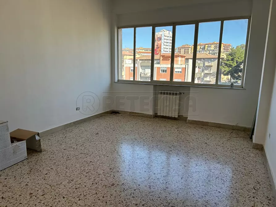 Immagine 17 di Pentalocale in vendita  in Viale Trieste 108 a Caltanissetta