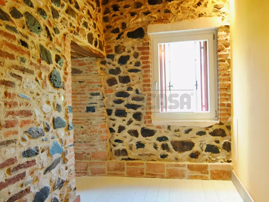 Immagine 28 di Villa in vendita  in Piazza Roma 36 a Brogliano