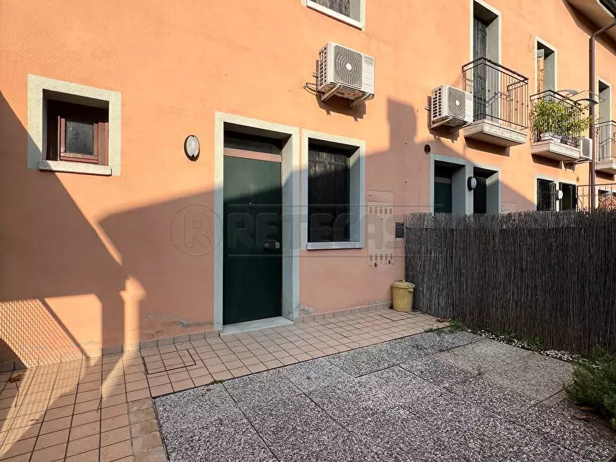 Immagine 3 di Appartamento in vendita  a Montecchio Maggiore