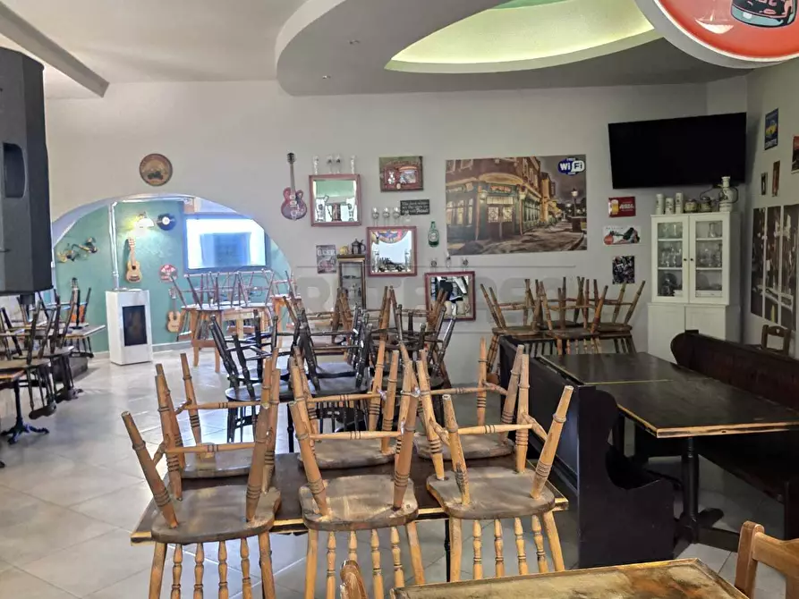 Immagine 6 di Pizzeria / Pub in vendita  a Mercato San Severino