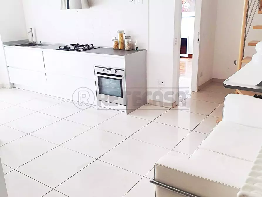 Immagine 27 di Appartamento in affitto  a Pescara