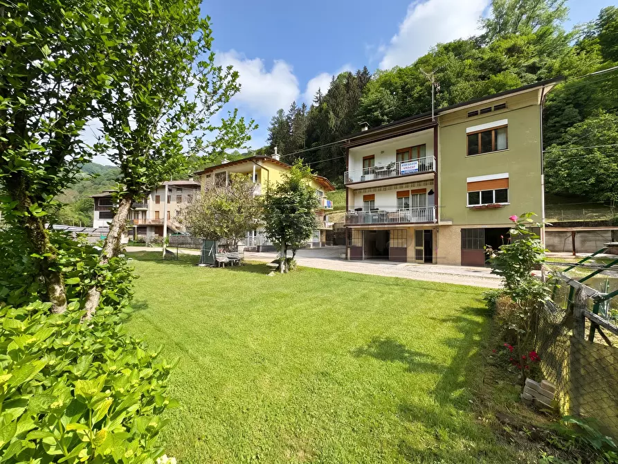 Immagine 2 di Appartamento in vendita  in Contrada Maso Fondi 41 a Recoaro Terme
