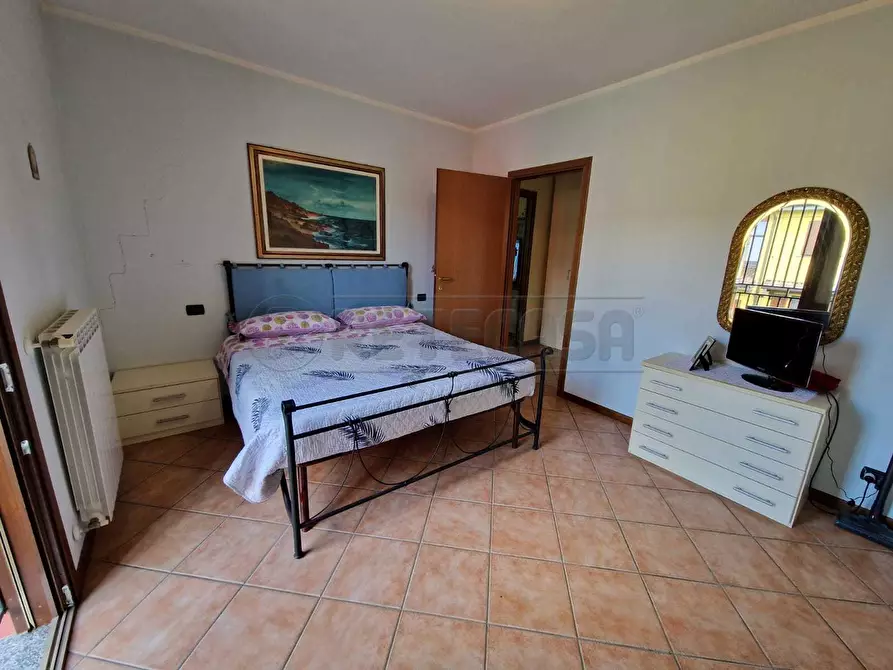 Immagine 11 di Bilocale in vendita  a Cicognolo