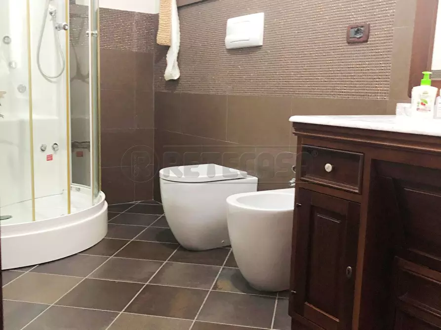 Immagine 18 di Villa in vendita  a Francavilla Al Mare