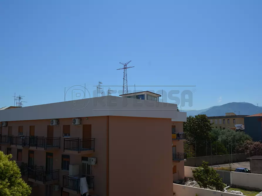 Immagine 9 di Quadrilocale in vendita  in Via Canale Torre Faro 12 a Messina