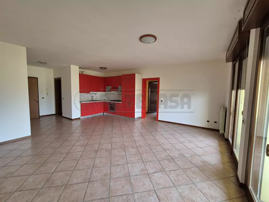 Immagine 2 di Trilocale in vendita  in Via Ostiano a Persico Dosimo