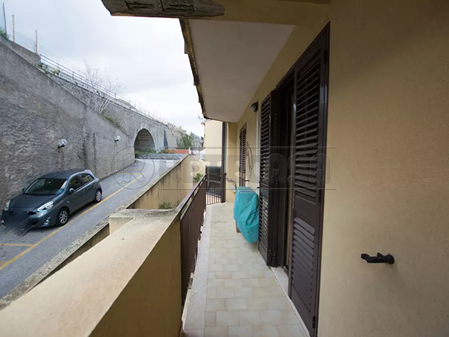 Immagine 17 di Bilocale in vendita  in Via Panoramica dello Stretto km 5.200,00 a Messina