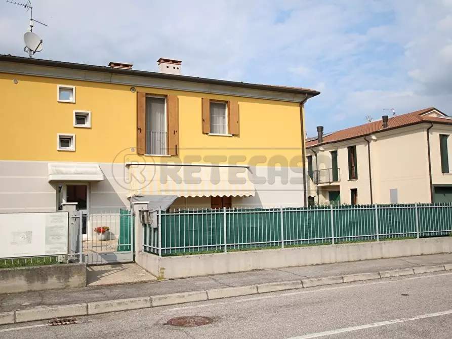 Immagine 22 di Appartamento in affitto  a Agugliaro