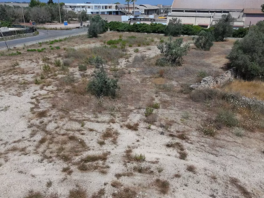 Immagine 16 di Laboratorio in vendita  in Via Neviano 37 a Seclì