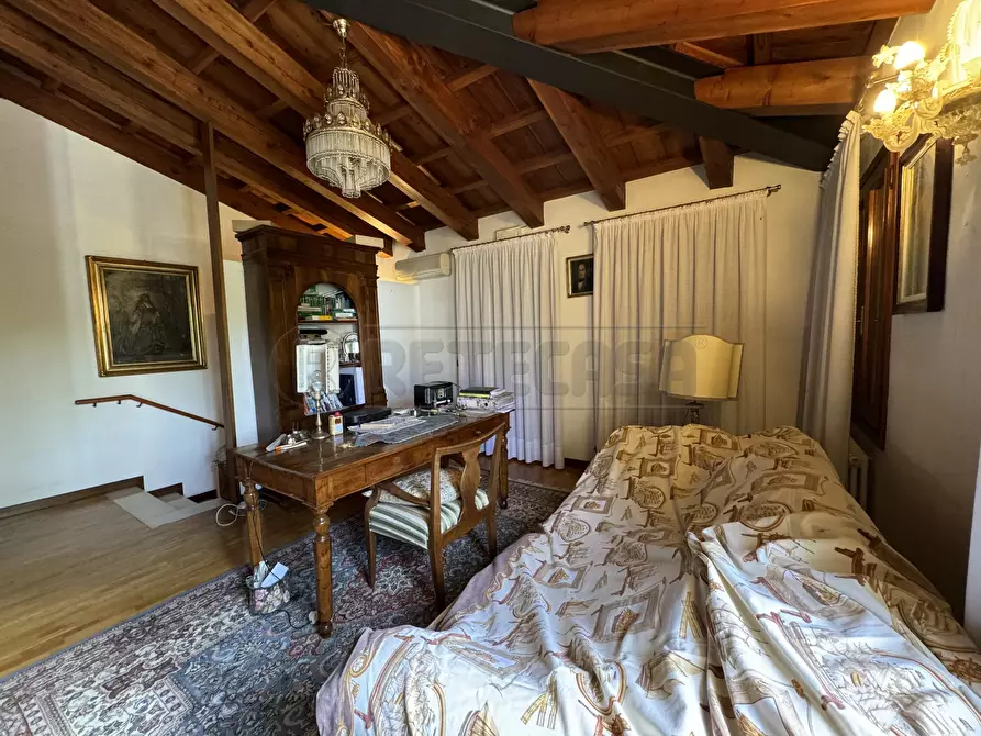 Immagine 21 di Villa in vendita  a Mirano