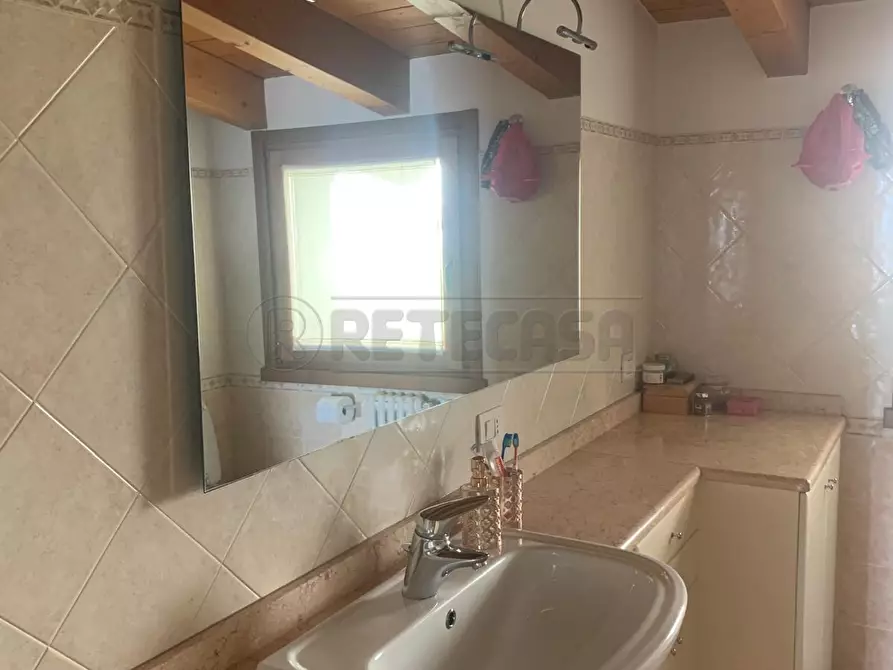 Immagine 14 di Bilocale in vendita  a Sorisole