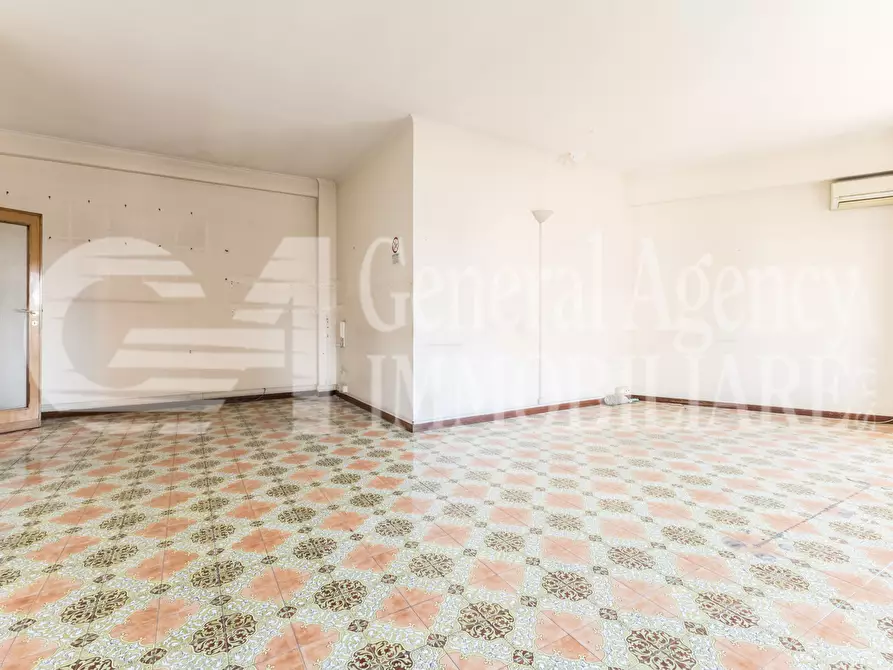 Immagine 21 di Appartamento in vendita  in via guido de ruggiero a Roma