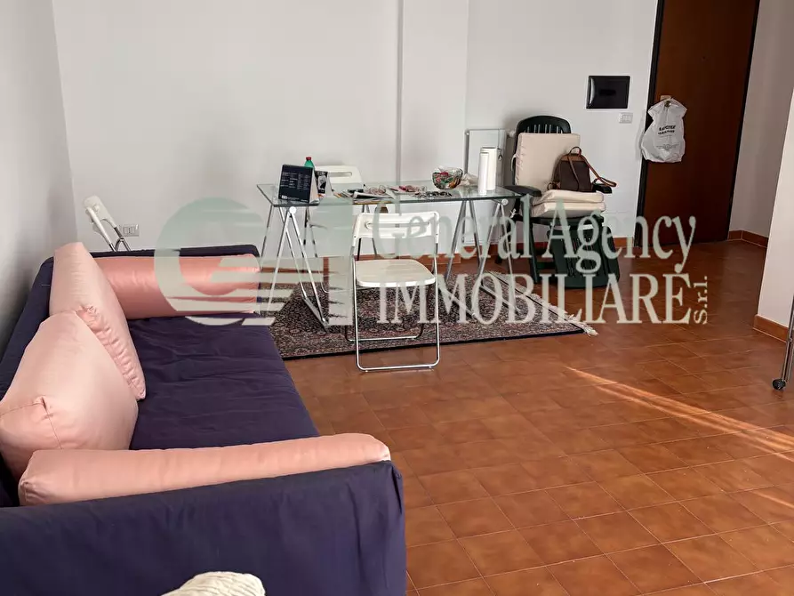 Immagine 3 di Trilocale in affitto  in Via Canton a Roma