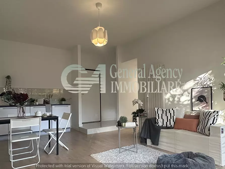 Immagine 9 di Quadrilocale in vendita  in VIA TOLMINO a Roma