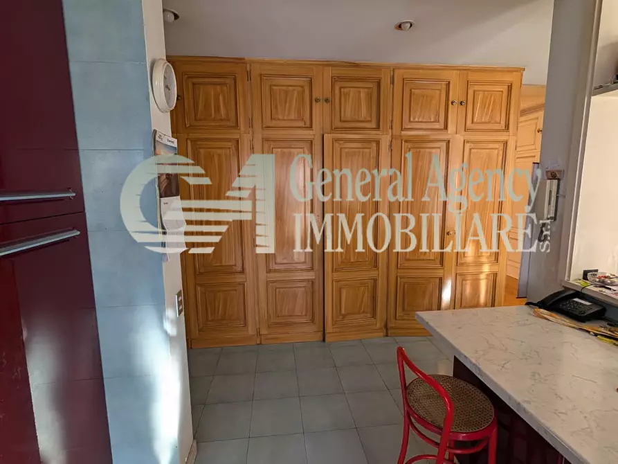 Immagine 19 di Appartamento in vendita  in VIALE DEI PRIMATI SPORTIVI 66 a Roma