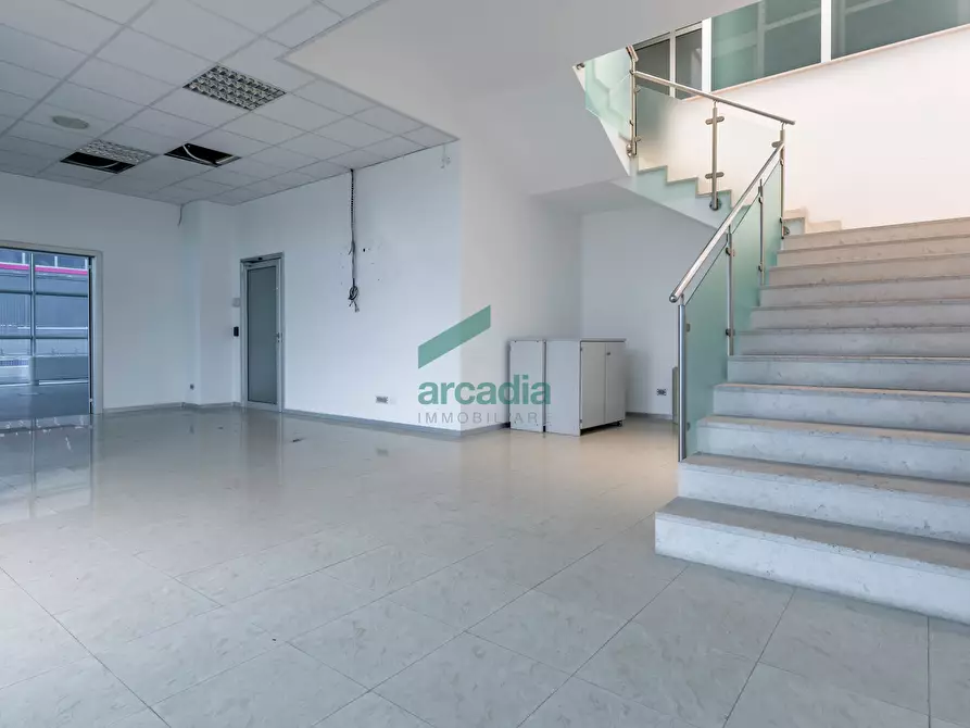 Immagine 5 di Ufficio in affitto  in Largo degli Stagnini 6 a Modugno