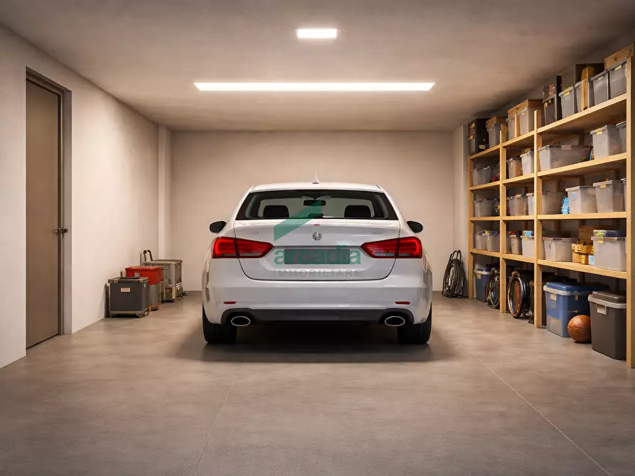 Immagine 5 di Garage in vendita  in Via Ferdinando Palasciano 5 a Bari