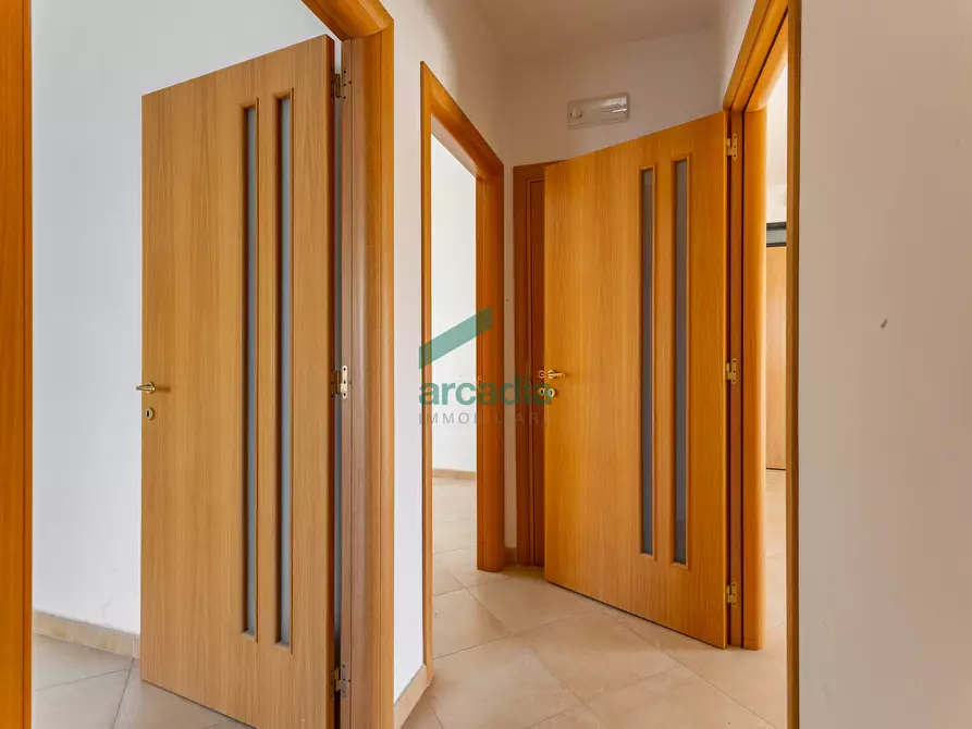 Immagine 17 di Trilocale in vendita  in Via Benigno Zaccagnini 1 a Bitetto