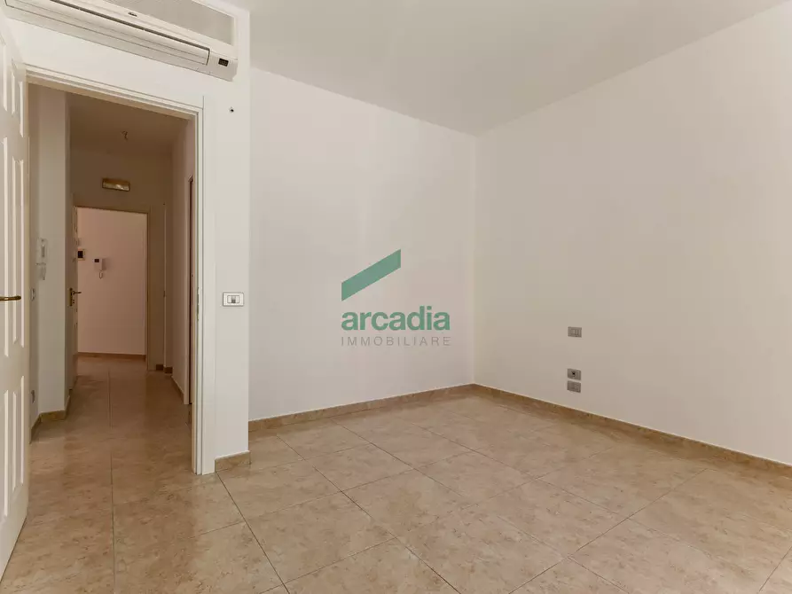 Immagine 21 di Quadrilocale in vendita  in Viale Louis Pasteur 15A a Bari