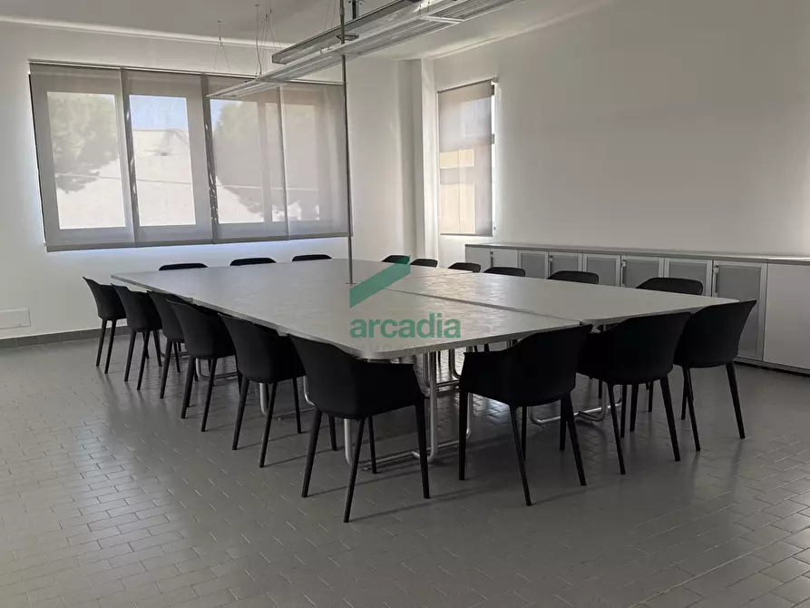 Immagine 13 di Ufficio in vendita  in Via Saverio Milella 2/bis a Bari