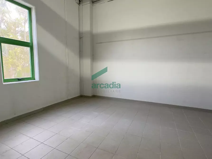 Immagine 14 di Capannone industriale in vendita  in Strada Statale 100, Snc Snc a Casamassima