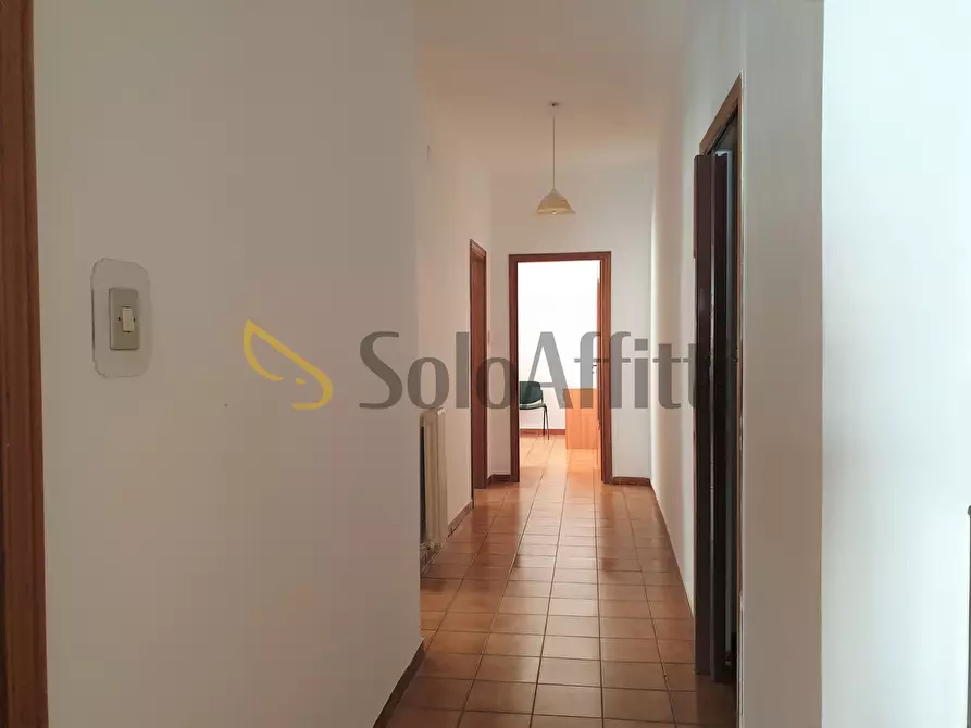 Immagine 11 di Pentalocale in affitto  a Catanzaro