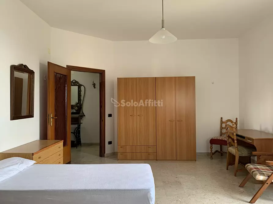 Immagine 4 di Stanza singola in affitto  a Catanzaro