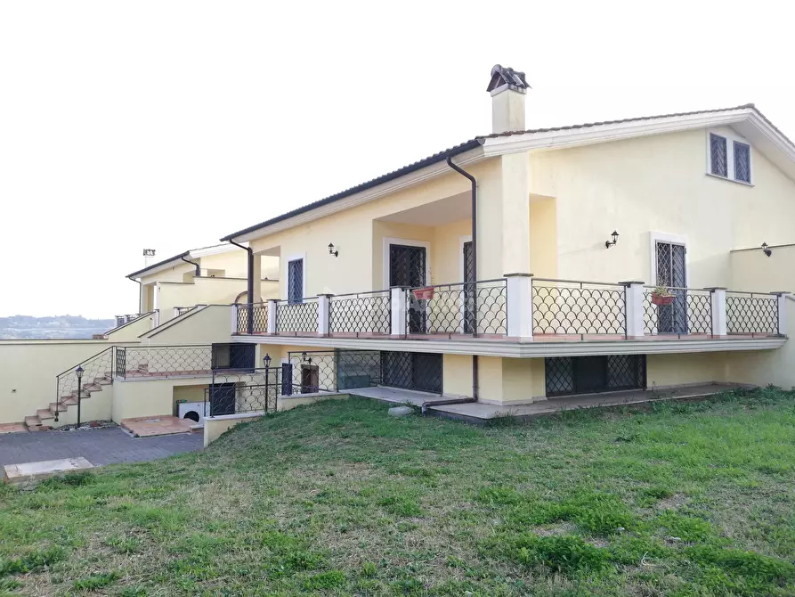 Immagine 1 di Villa in affitto  in Via Giulio Pittarelli a Roma