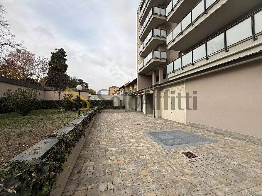 Immagine 8 di Garage in affitto  in Via Sostegno 3 a Torino