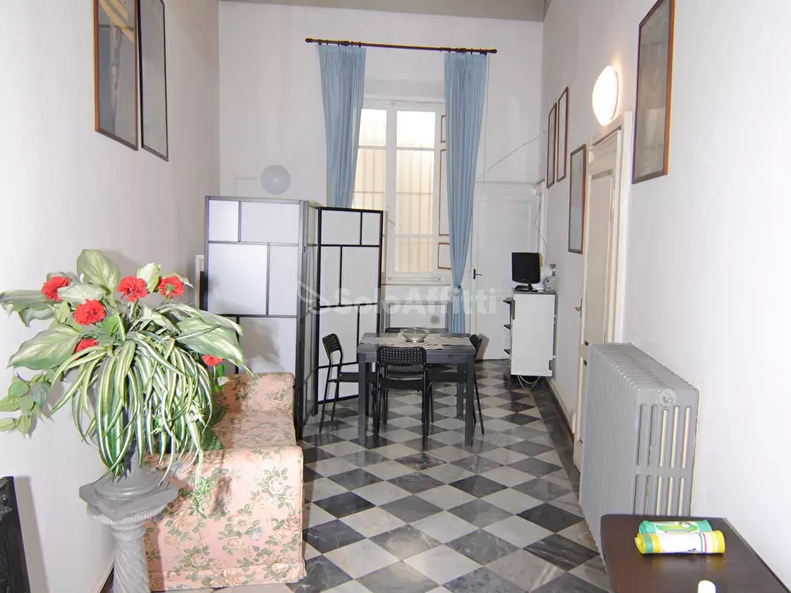 Immagine 1 di Trilocale in affitto  a Livorno