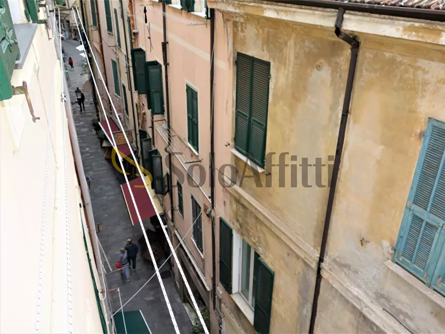 Immagine 18 di Trilocale in affitto  in Via Corradi 92 a San Remo