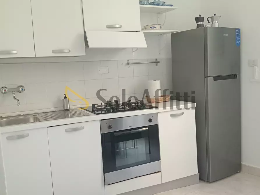 Immagine 1 di Bilocale in affitto  a Falconara Marittima