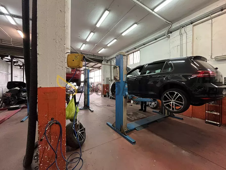 Immagine 4 di Capannone industriale in affitto  in Strada Statale 106 Jonica 7 a Catanzaro