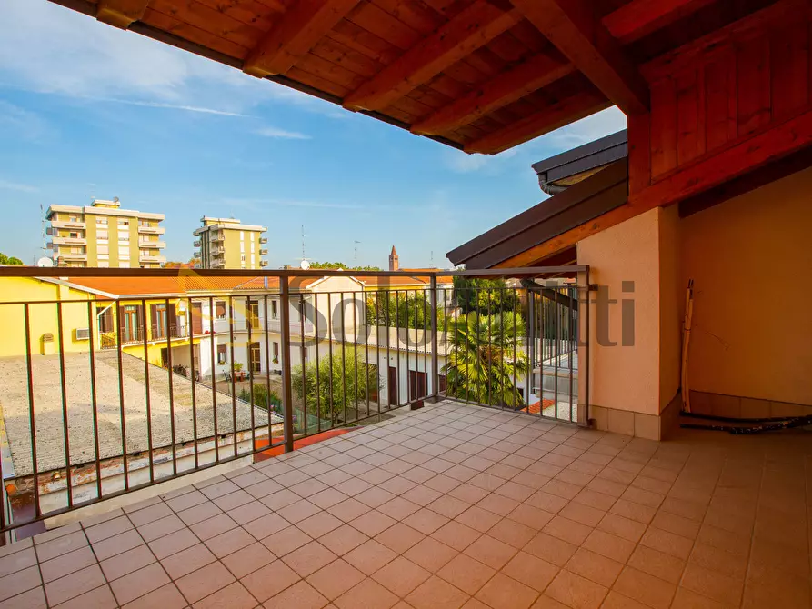 Immagine 43 di Villetta a schiera in affitto  in Via Bienate 4 a Busto Arsizio