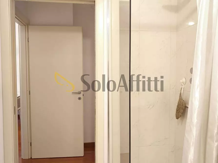 Immagine 13 di Bilocale in affitto  in VIA ARCIVESCOVADO 2 a Torino