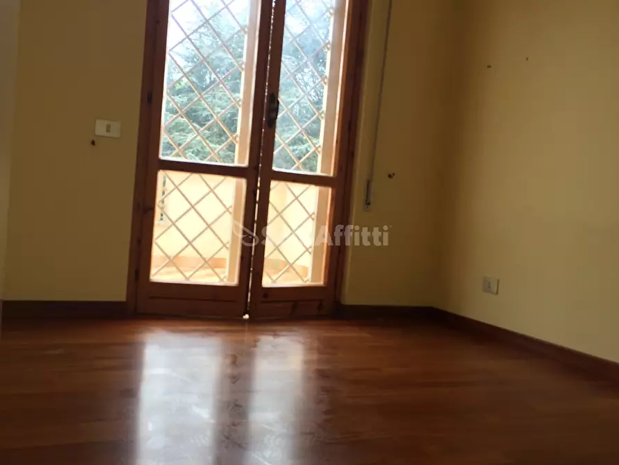 Immagine 16 di Villa in affitto  in Via Adda a Anzio