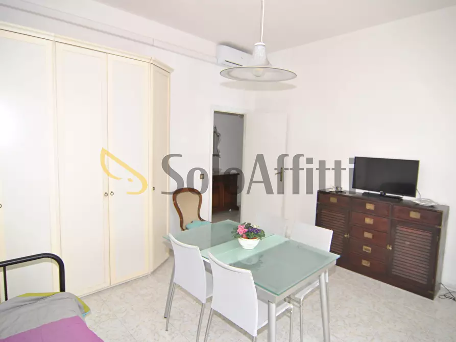 Immagine 14 di Trilocale in affitto  in Via Giulio Cesare Vinzio 28 a Livorno