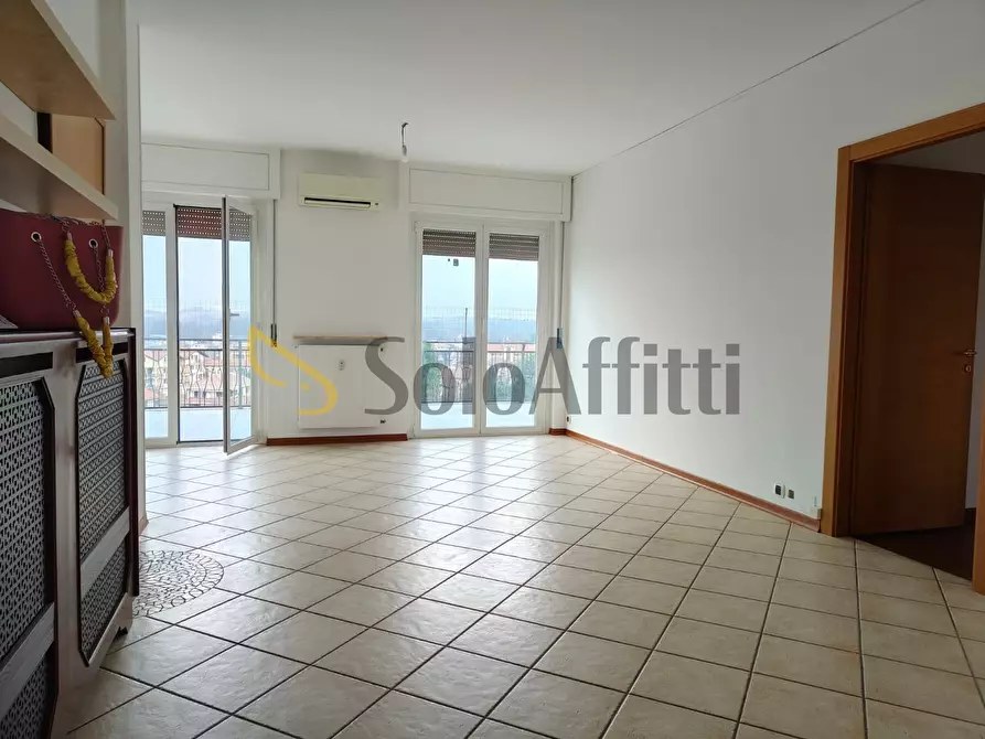 Immagine 3 di Quadrilocale in affitto  a Borgomanero