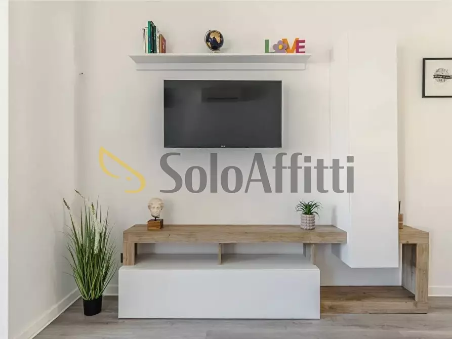 Immagine 6 di Monolocale in affitto  in Via Fecia di Cossato a Fiumicino