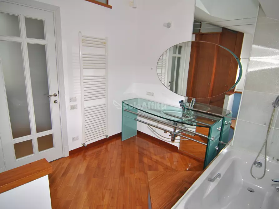 Immagine 31 di Appartamento in affitto  in Viale Italia 104 a Livorno