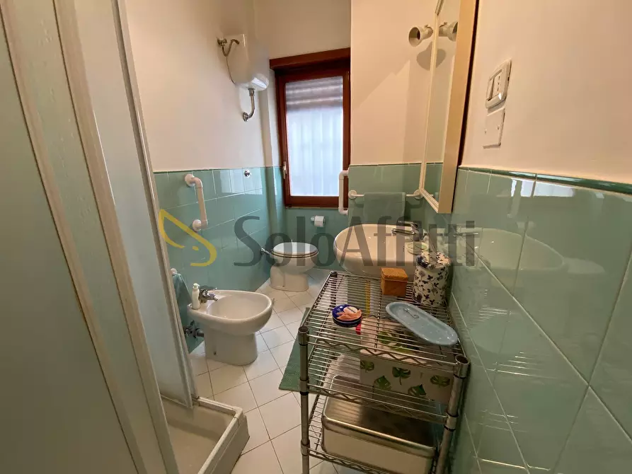 Immagine 21 di Stanza singola in affitto  in Via Ferrarecce 57 a Caserta