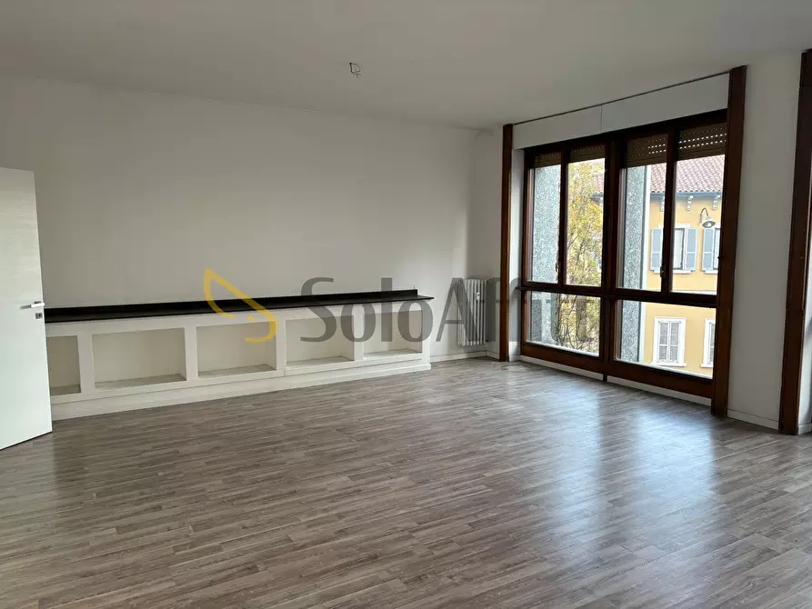 Immagine 8 di Ufficio in affitto  a Busto Arsizio