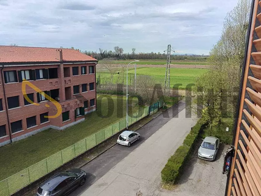 Immagine 1 di Quadrilocale in affitto  in Via Bruno Buozzi 3 a Pavia