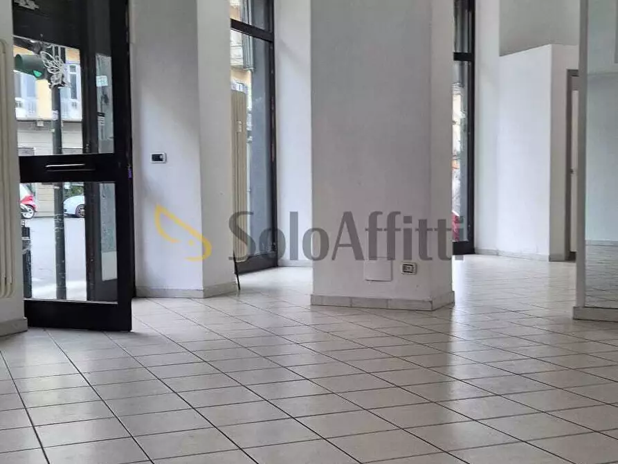 Immagine 24 di Locale commerciale in affitto  in Via Dante Di Nanni 64 a Torino