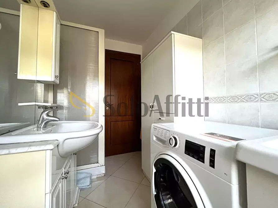 Immagine 12 di Attico in affitto  a Catanzaro