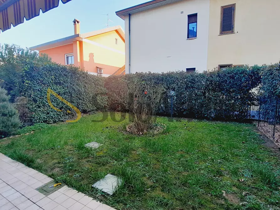 Immagine 2 di Bilocale in affitto  in Via Silvio Pellico a Cinisello Balsamo