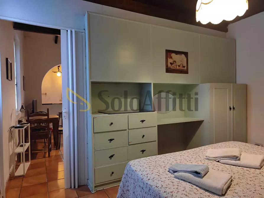 Immagine 13 di Bilocale in affitto  in Via dei Gonzaga a Roma