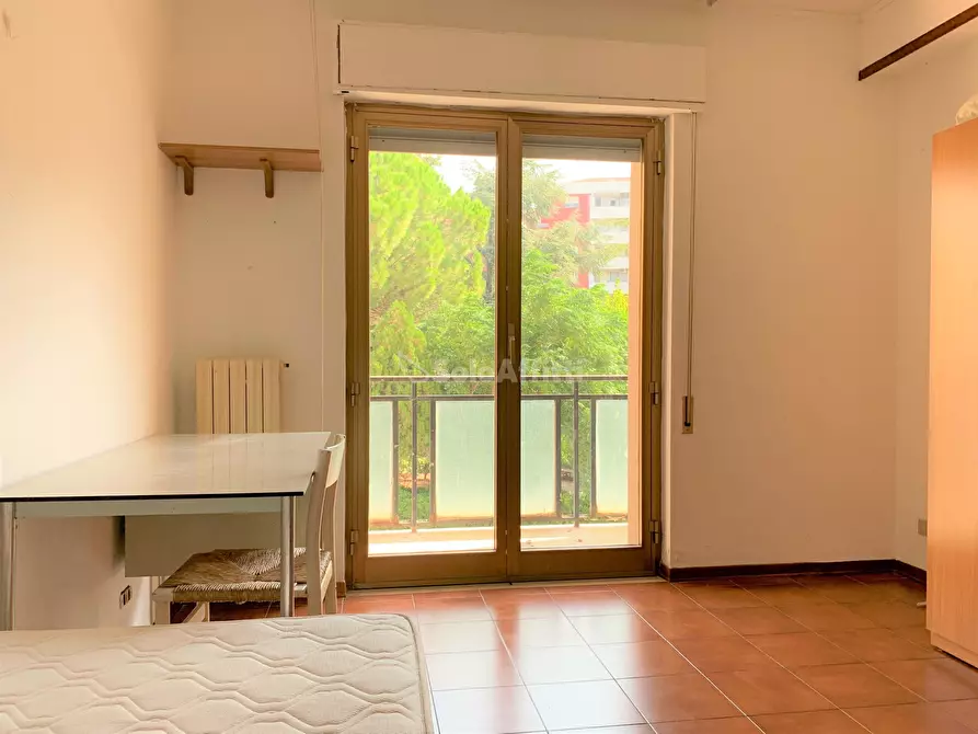 Immagine 2 di Stanza singola in affitto  a Catanzaro